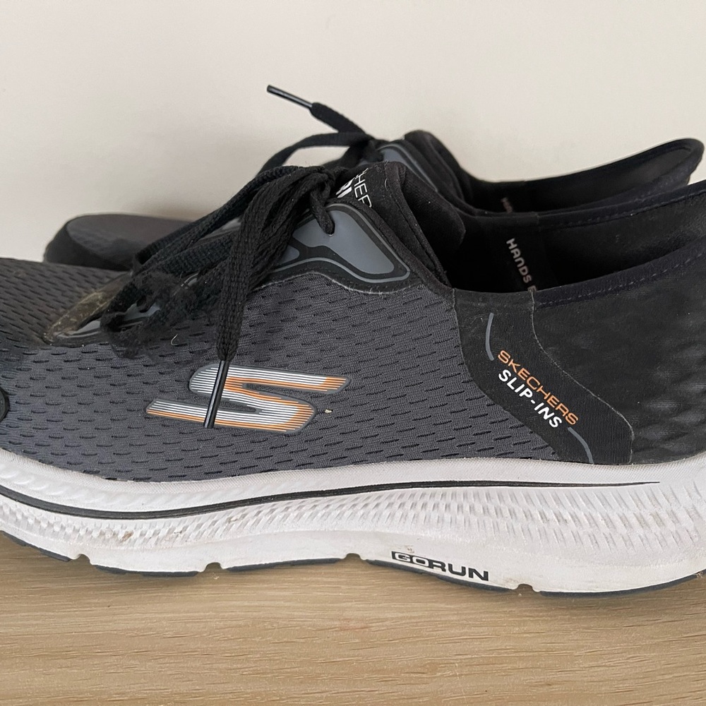 Skechers Go Run Slip Ins Hands Free Black Sneakers 11.5 Men’s